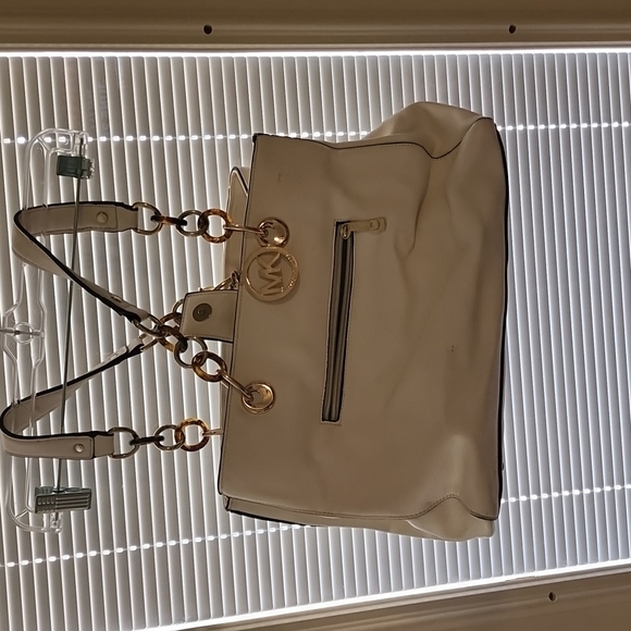 Michael Kors Purse - Picture 2 of 2